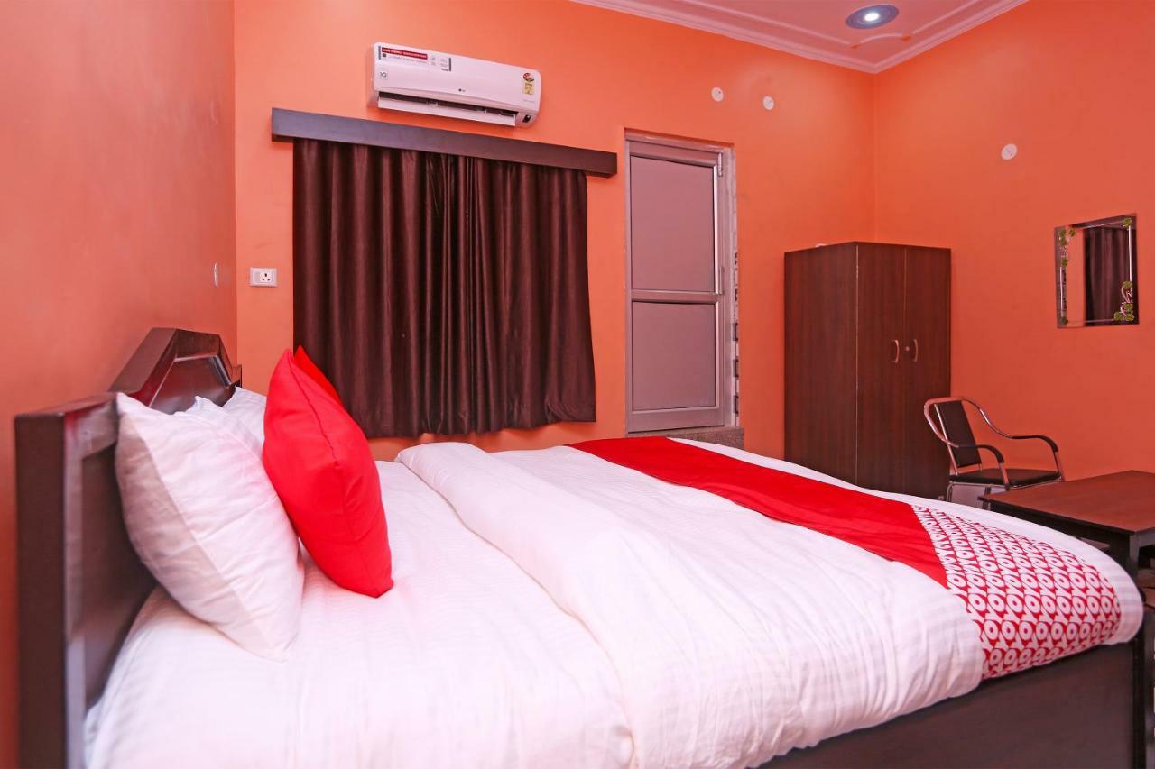 Bhiwadi Oyo 22221 Yadav Hotel מראה חיצוני תמונה